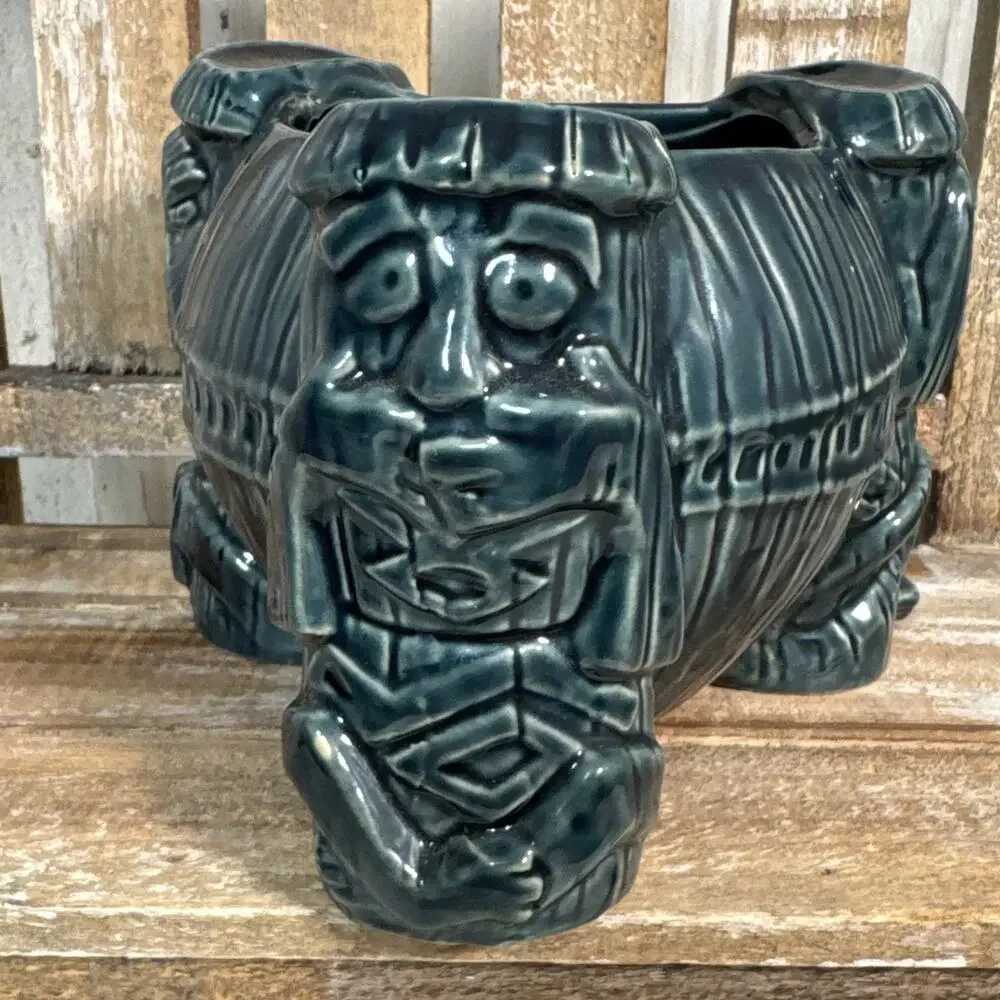 Disneyland Hotel Trader Sam’s Grog Grotto Enchanted Tiki Bar Bowl Blue W/ Stirs